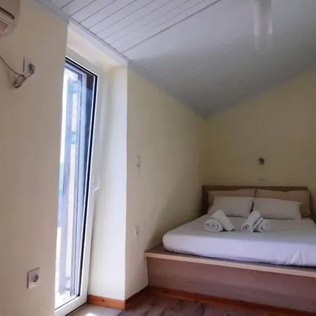 Manto Lefkada