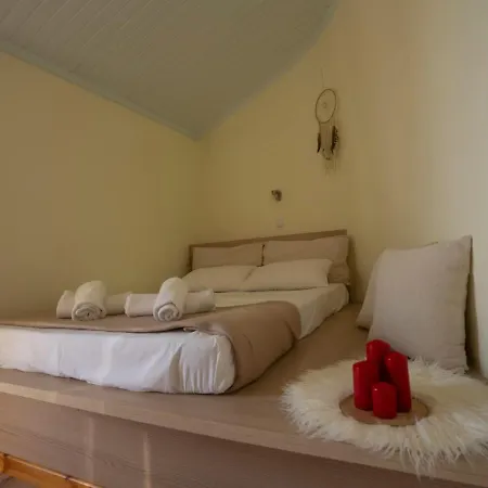 Manto Lefkada Évyiros