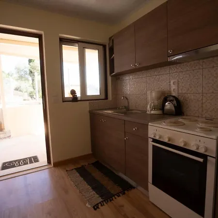 Apartment Manto Lefkada Evgiros